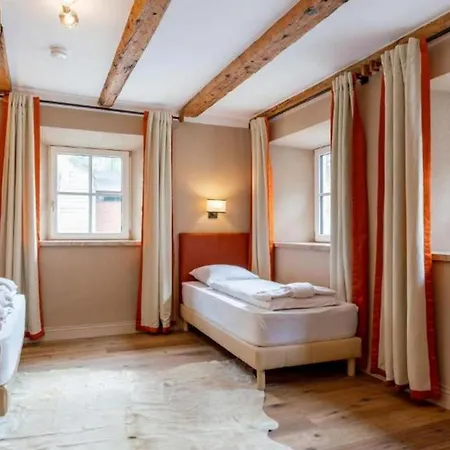 شقة 5bdr Cozy For Holiday With Mountain Views- If You Want To Book, Please Contact On Wh-ats-app - 0034-656-619-782 !!!!
