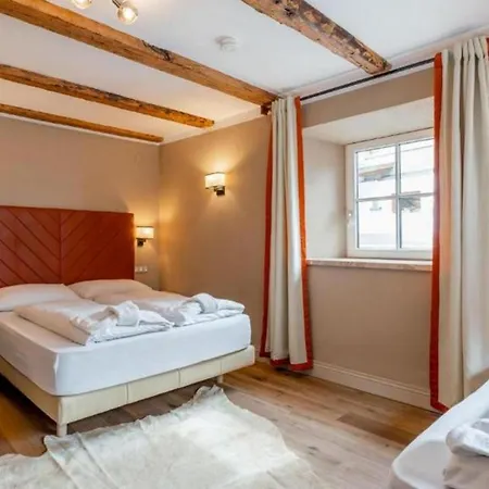 Apartment 5bdr Cozy For Holiday With Mountain Views- If You Want To Book, Please Contact On Wh-ats-app - 0034-656-619-782 !!!!